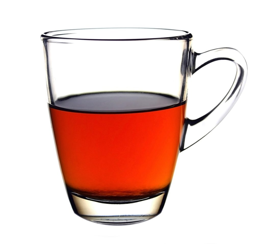 عوارض نوشیدن چای سیاه و سبز
